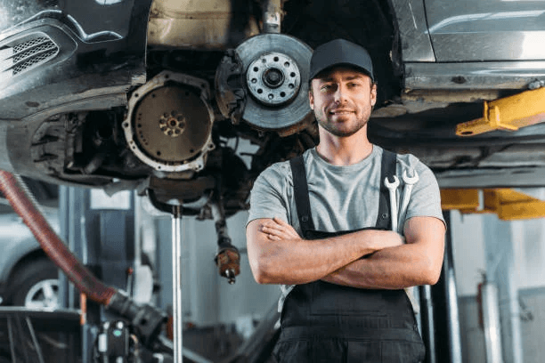 Aracınız İçin Güvenilir ve Profesyonel Servis Deneyimi